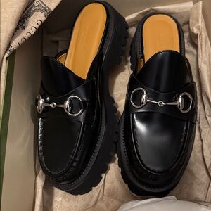 Gucci Women's Black mule Loafers-36